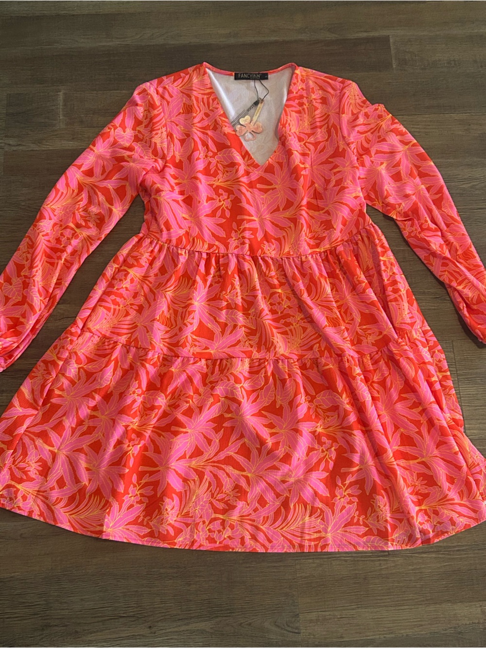 NWT FancyInn Women's Pink Fancoin Women's Pink Orange Floral Tiered V-Neck Mini